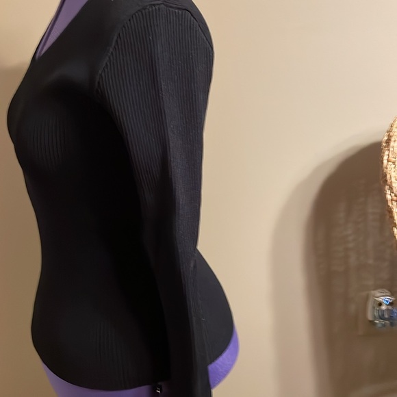 Philomena Petti Sweater - Picture 2 of 4